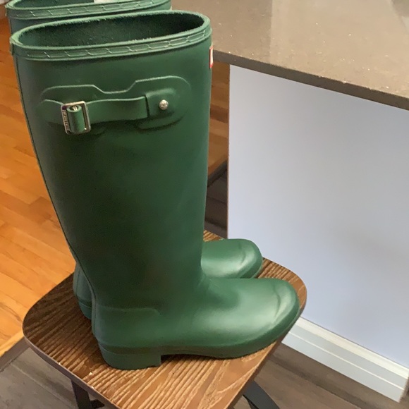 Hunter Green Women's Winter & Rain Boots - Picture 5 of 14